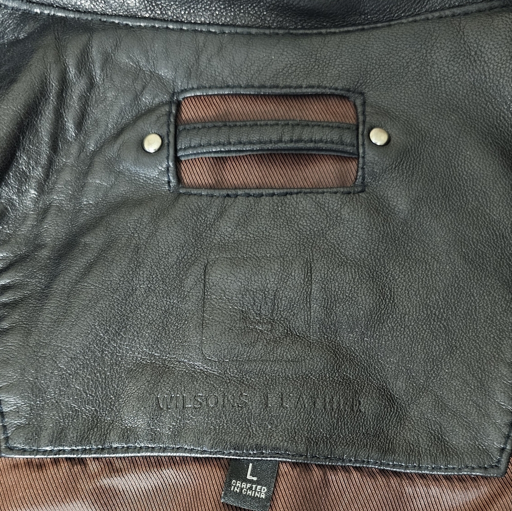 Wilson's Leather Black Lightweight Jacket with Front Zipper and Folded Collar - Picture 3 of 5